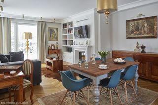 O kolorystyce tego wnętrza zdecydowały obrazy. Mariola wprowadziła się domu w trzy miesiące od zakupu