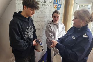 Odwaga bez granic! Martyna i Jakub z Sępólna Krajeńskiego ocalili życie tonącego mężczyzny