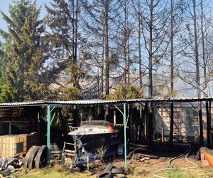 Pożar hal produkyjnych w Siarzewie