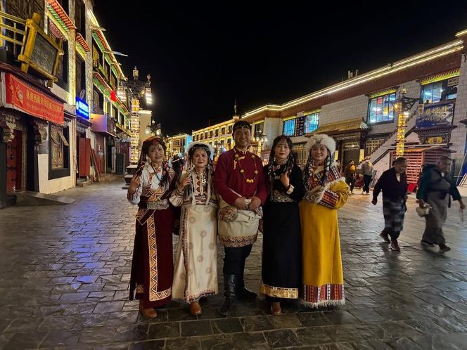 Ewa Kasprzyk medytuje w Tybecie