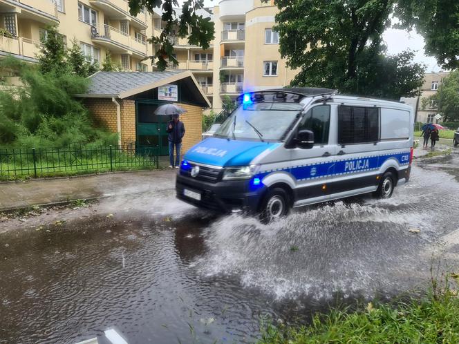 Toruń: Potężna eksplozja na ul. Wybickiego [ZDJĘCIA]