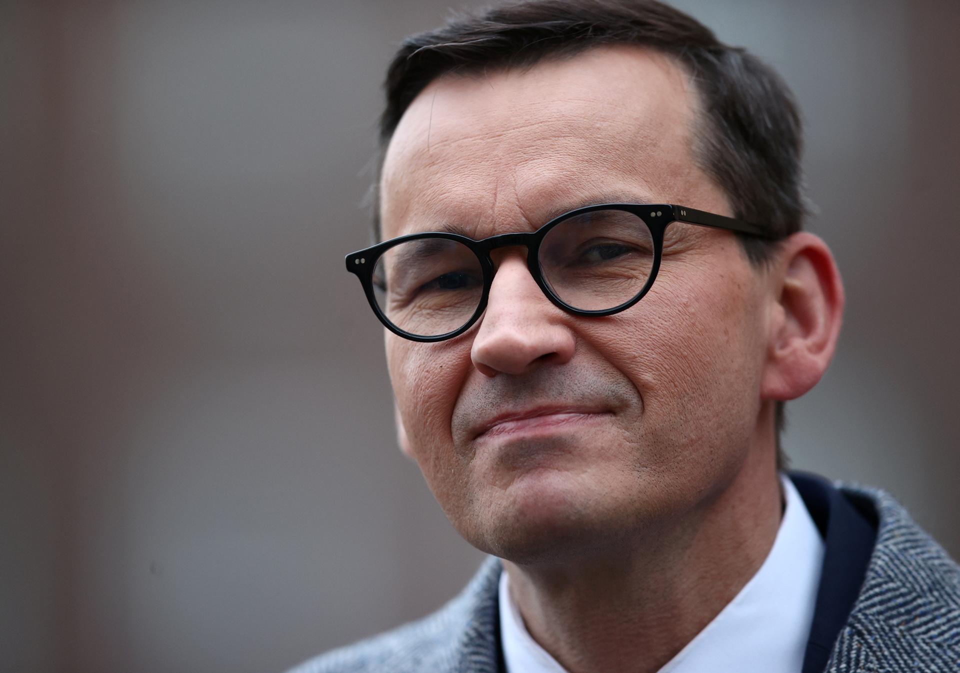 Morawiecki Złamał Nogę Jak Do Tego Doszło Super Express Wiadomości Polityka Sport 2600