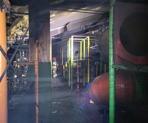  ​Trwa szacowanie strat po pożarze w sali zabaw Nenufar w Kościanie
