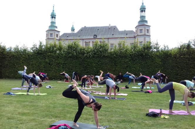 Joga w Ogrodzie Włoskim w Kielcach