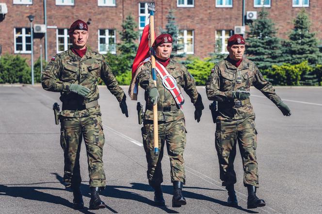 Przysięga w 6. Batalionie Powietrznodesantowym w Gliwicach