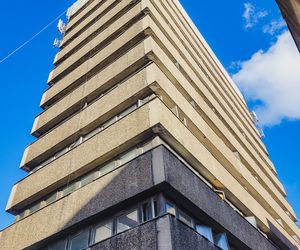 Biurowiec Centralu na sprzedaż. W jego wnętrzu można znaleźć ciekawe artefakty