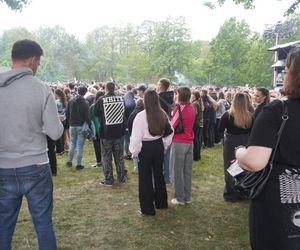 Kortowiada 2025. Koncerty na Plaży Kortowskiej przyciągnęły tłumy. Tak wyglądał drugi dzień imprezy!