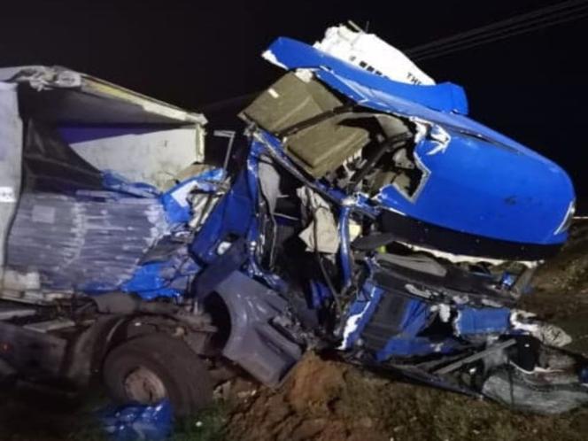 Droga krajowa nr 50. Ogromna tragedia! Cztery ofiary wypadku pod Płońskiem [ZDJĘCIA]