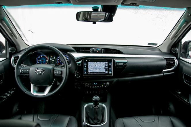 Toyota Hilux SR5 2.4 D-4D