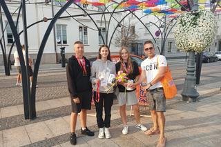 Eska Summer City pod parasolkami