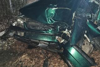 Śmiertelny wypadek na trasie Jakunkowko-Jasieniec. Kierowca zmarł mimo reanimacji