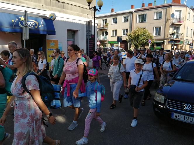 Pielgrzymi z Siedlec wyruszyli w drogą na Jansą Górę