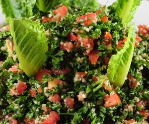 Tabuleh - orientalna sałatka z pietruszki