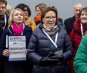 Ewa Kopacz i Małgorzata Rozenek-Majdan zbierają podpisy pod obywatelskim projektem ustawy o finansowaniu in vitro