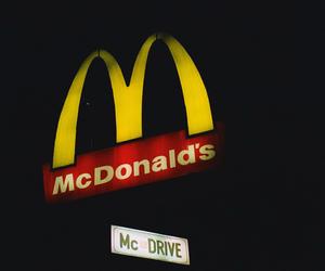 McDonald's otwarty 31.12.2023. Do której czynne są restauracje w Krakowie w sylwestra? 