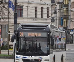 98 lat temu autobusy wyjechały na ulice Torunia. Zobaczcie, jak się zmieniały pojazdy MZK