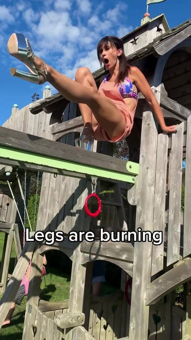 Tak się wygina żona Baldwina. Hilaria Baldwin to kobieta-guma