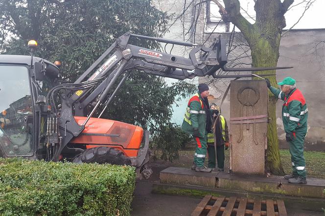 Nie ma już pomnika wdzięczności żołnierzom Armii Czerwonej w Lesznie. Został rozebrany