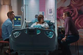 M jak miłość, odcinek 1688: Franka (Dominika Kachlik), Paweł (Rafał Mroczek), Stryj Jędrzej Gutowski (Piotr Majerczyk)