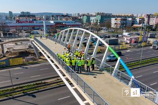 Testy kładki nad ul. Struga