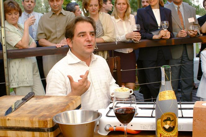 Robert Makłowicz kończy 62 lata. Mało kto wie, że na własnym ślubie nic nie rozumiał. Ujawniamy tajemnice słynnego kucharza