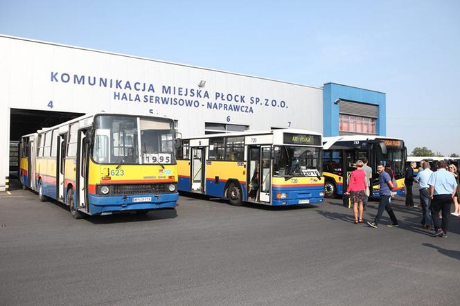 Płock. Stare, ale jare! Więcej paliły, hałasowały, ale i tak były piękne! [GALERIA]