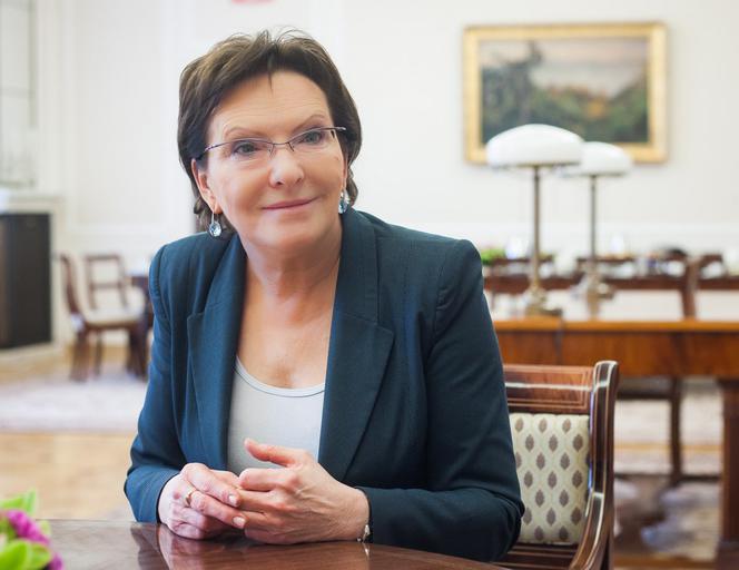 2 mld dla budżetówki, wyższa płaca minimalna, spadek bezrobocia. To założenia rządu na 2016 r.