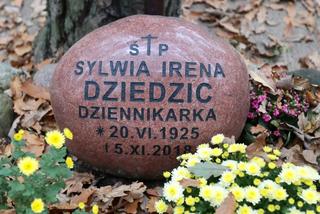 Skromny grób Ireny Dziedzic