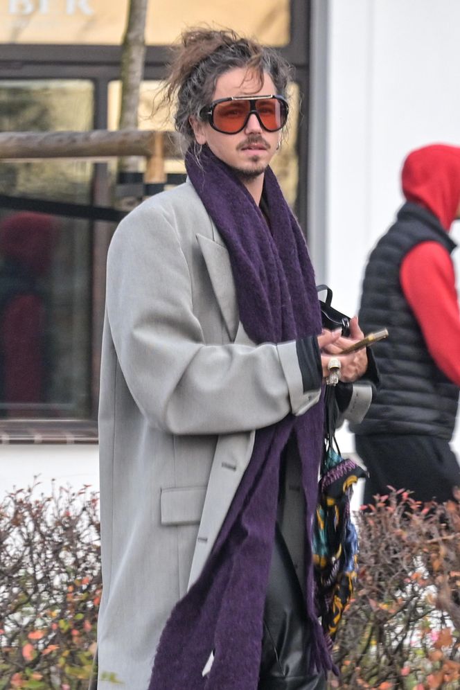 Michał Szpak. Na nogach ma racice