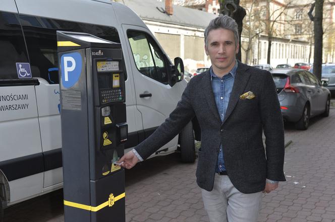 Miejsc brakuje ale będzie system. E-parkowanie w Warszawie