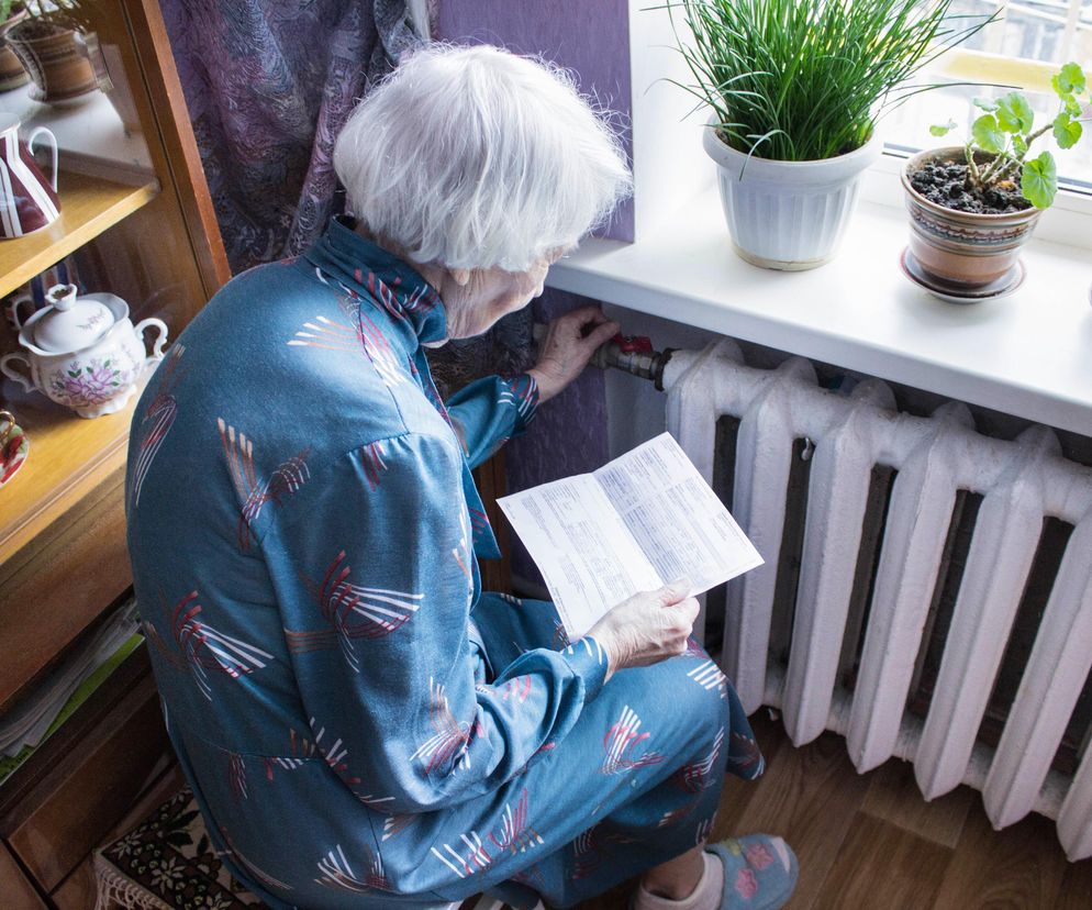 Skręcasz kaloryfer na noc? Eksperci ostrzegają: to może podnieść rachunki!