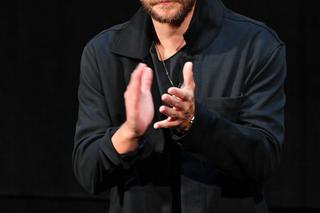 Sebastian Fabijański wraca na salony! Jak teraz wygląda? Pojawił się w Gdyni