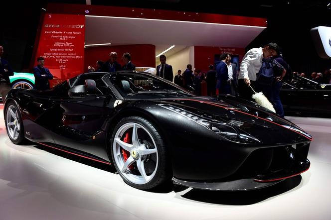 Ferrari LaFerrari Spider