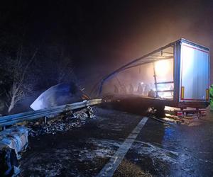 Spalone ciało leżało na drodze. Koszmarny wypadek na autostradzie A4 w Zabrzu