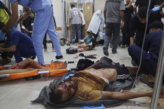 Strefa Gazy/ 74 zabitych w atakach Izraela, z czego 30 w nalocie na nadmorską kawiarnię.