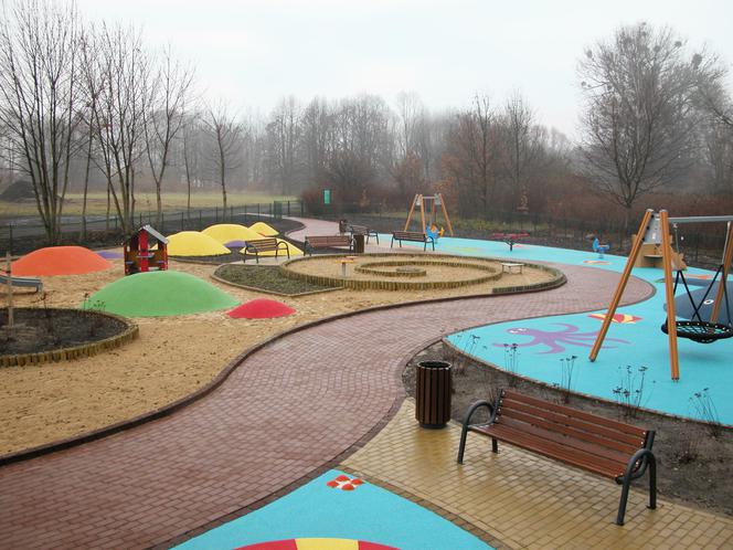 Plac zabaw w Parku na Młynku w Łodzi