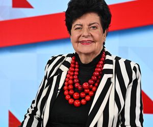  Joanna Senyszyn w czerwonych koralach  