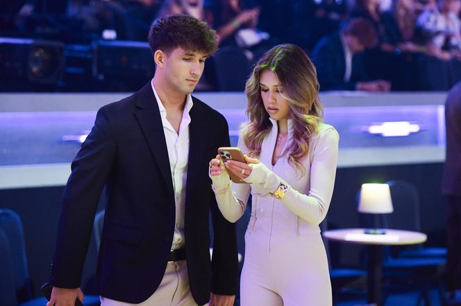 Doda z mamą i Jeleniewska z chłopakiem. Gwiazdy odwiedziły pierwszy odcinek "Tańca z Gwiazdami"