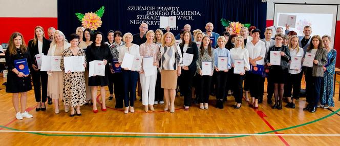 Uroczysta akademia z okazji Dnia Komisji Edukacji Narodowej w ZSP nr 5 odbyła się 13.10.2023