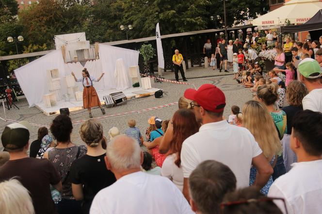 Olsztyński Festiwal Teatrów Ulicznych 2023. Tak bawili się mieszkańcy [ZDJĘCIA]