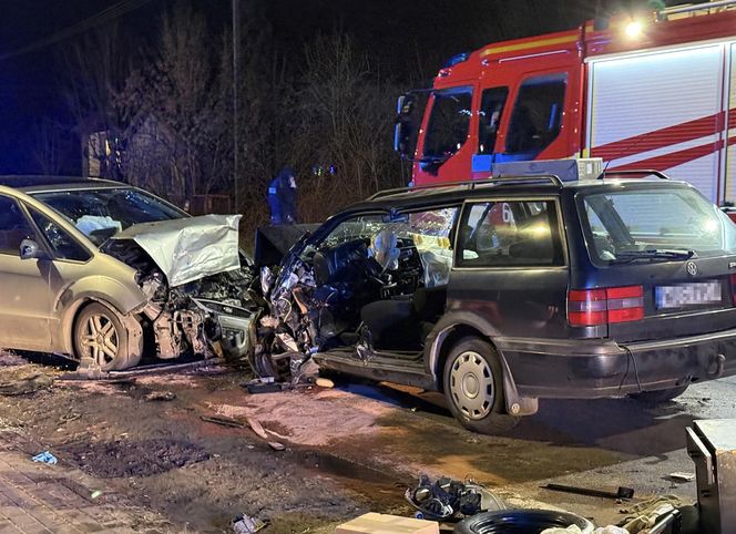  Tłuste. Dramatyczna czołówka. Wielu rannych w wypadku dwóch osobówek