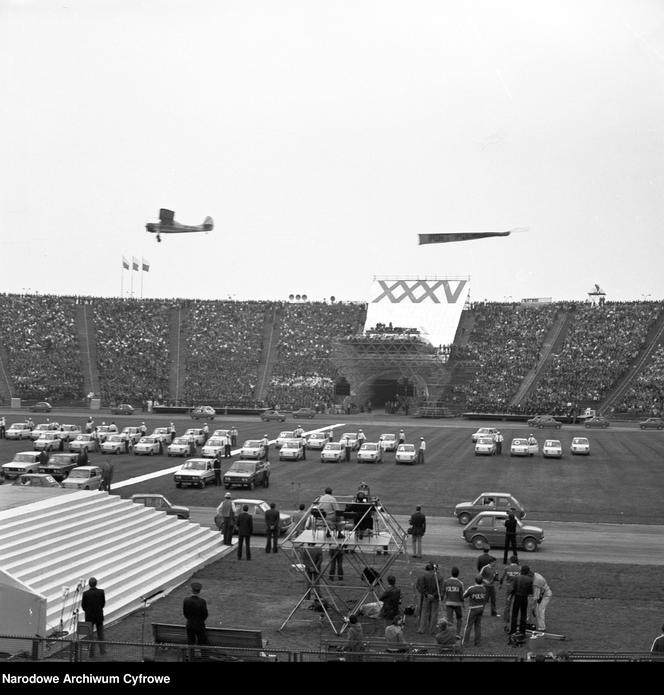 Manifestacja młodzieży na Stadionie X-lecia - 22 lipca 1979 r.