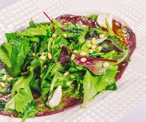 Sałatka z botwinki i mozzarelli