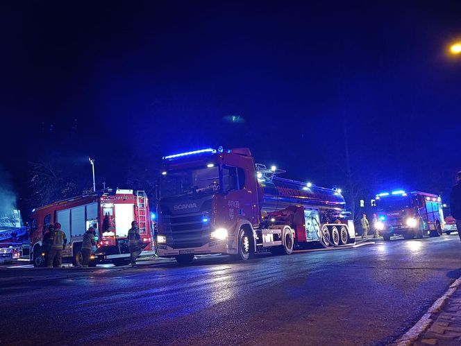 Pożar hali chińskiego marketu w Rudzie Śląskiej