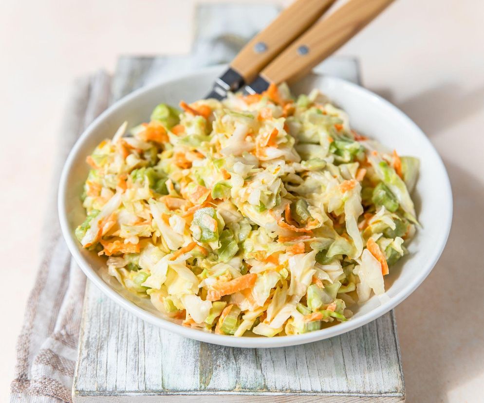 soczysta surówka z marchewki i jabłka