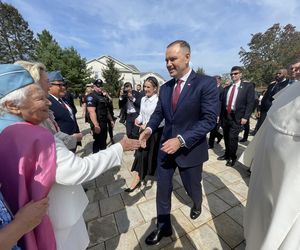 Karol Nawrocki z małżonką w USA. Tak przyjęto ich w Doleystown