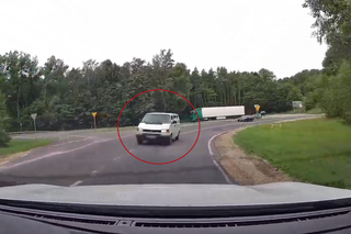 Szokujące, co robią kierowcy na drogach Warmii i Mazur. Policja publikuje NAGRANIA z wideorejestratorów!