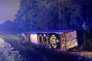 Śmiertelny wypadek na S10 w Toruniu. Tir zmiażdżył samochód. Jedna osoba nie żyje