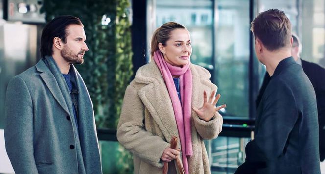 Przyjaciółki, odc. 298. Inga (Małgorzata Socha), Borys (Piotr Stramowski), Oskar Madeja (Jakub Wesołowski)