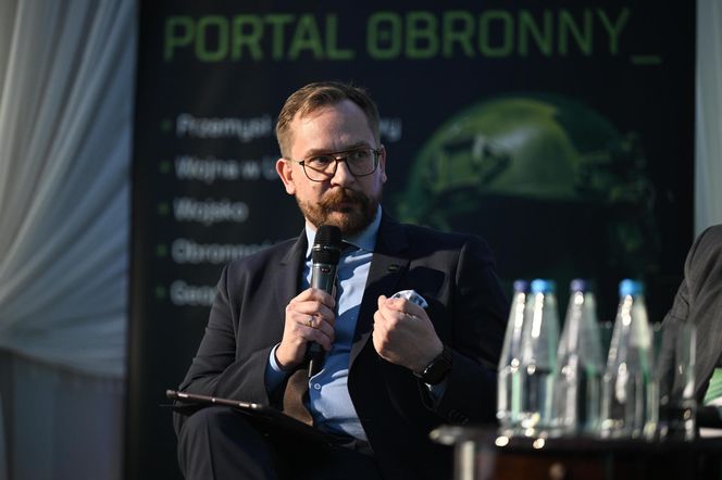 Odporność infrastruktury krytycznej w obliczu zagrożeń hybrydowych i konwencjonalnych